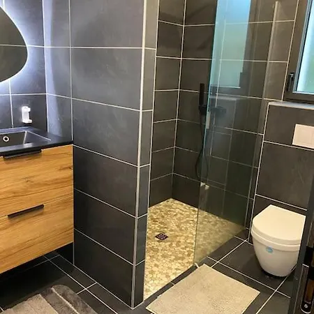 فيلة Luxe Exclusive Avec Piscine Privee غوجان-ميستراس